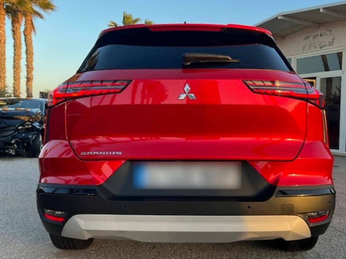 Miniatura Mitsubishi Grandis 2025 Torrevieja (alicante) 19