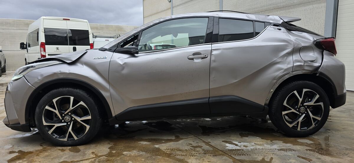 Toyota C-HR 125H Advance Plus 2020