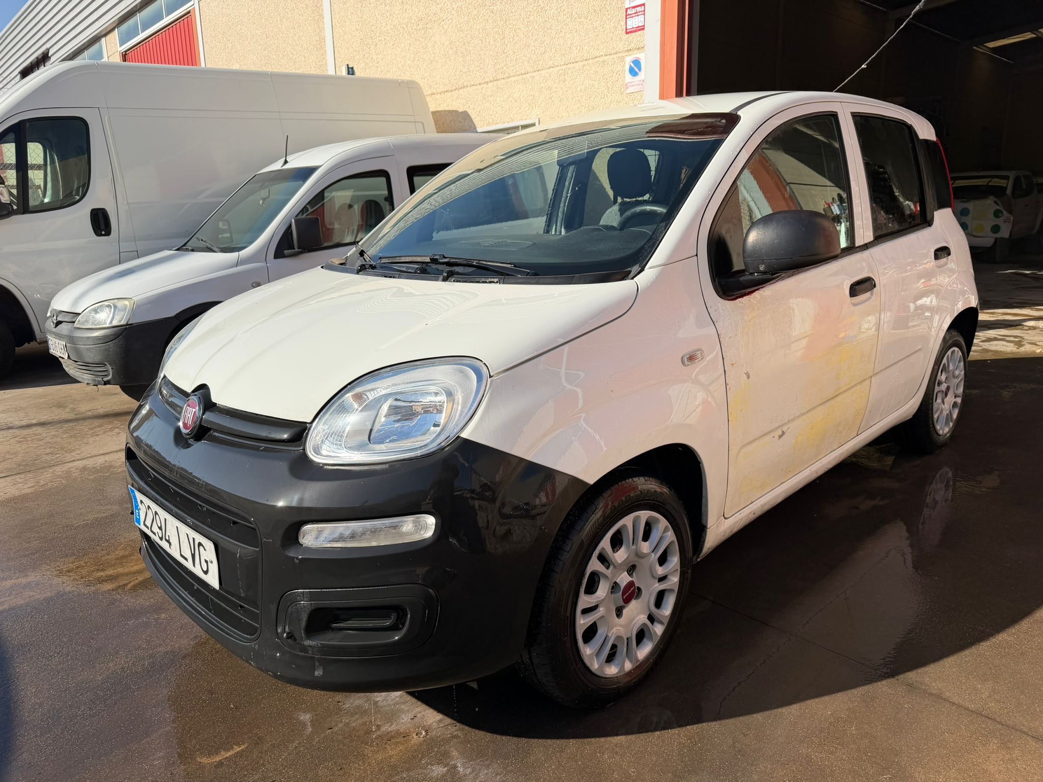 1.0 i Hybrid Año 12/2021 *** 4.990 € ***