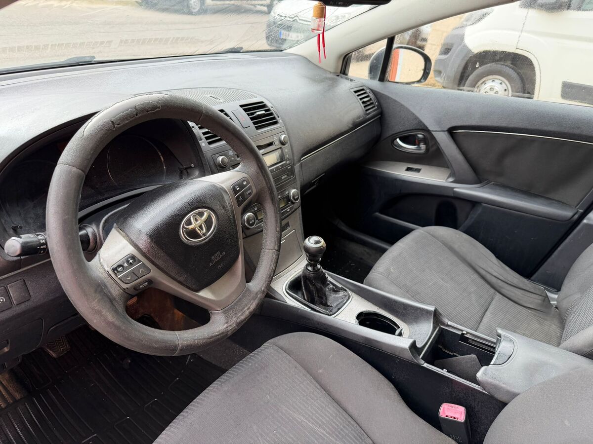 Miniatura Toyota Avensis 2010 2.2 DID Año 2010 *** 990 € *** 6