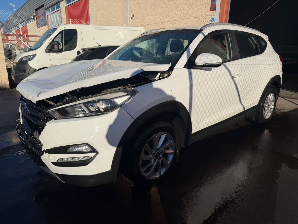 vehiculo Hyundai Tucson 1.7 Cdi Año 2018 *** 6.490 € ***