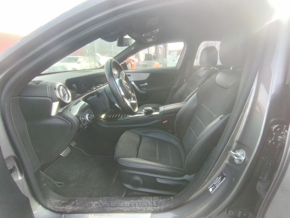 Miniatura Mercedes-Benz A-Clase 2021 MERCEDES A 200D 2.0cc 150cv AUTOMATICO DIESEL  AÑO 2021 23