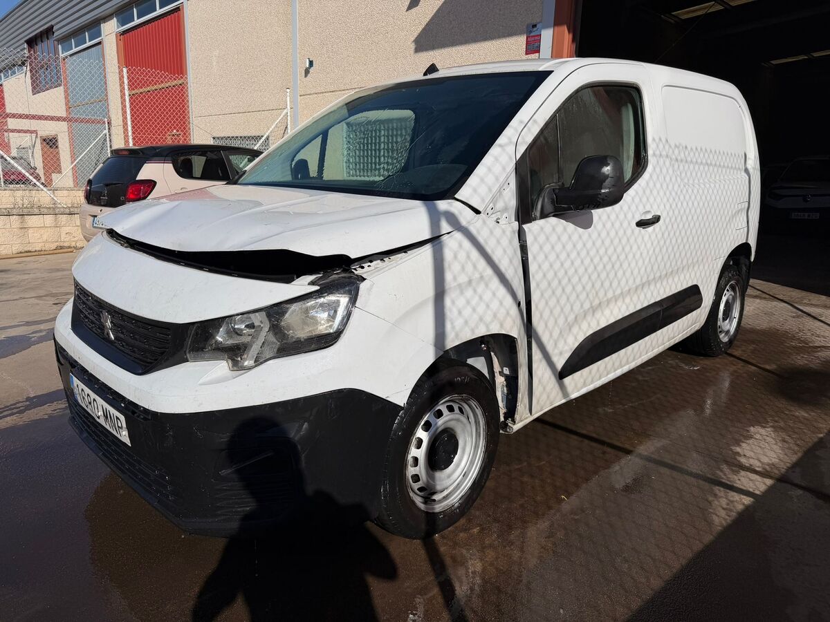 1.5 BlueHdi Año 5/2024 *** 7.490 € ***