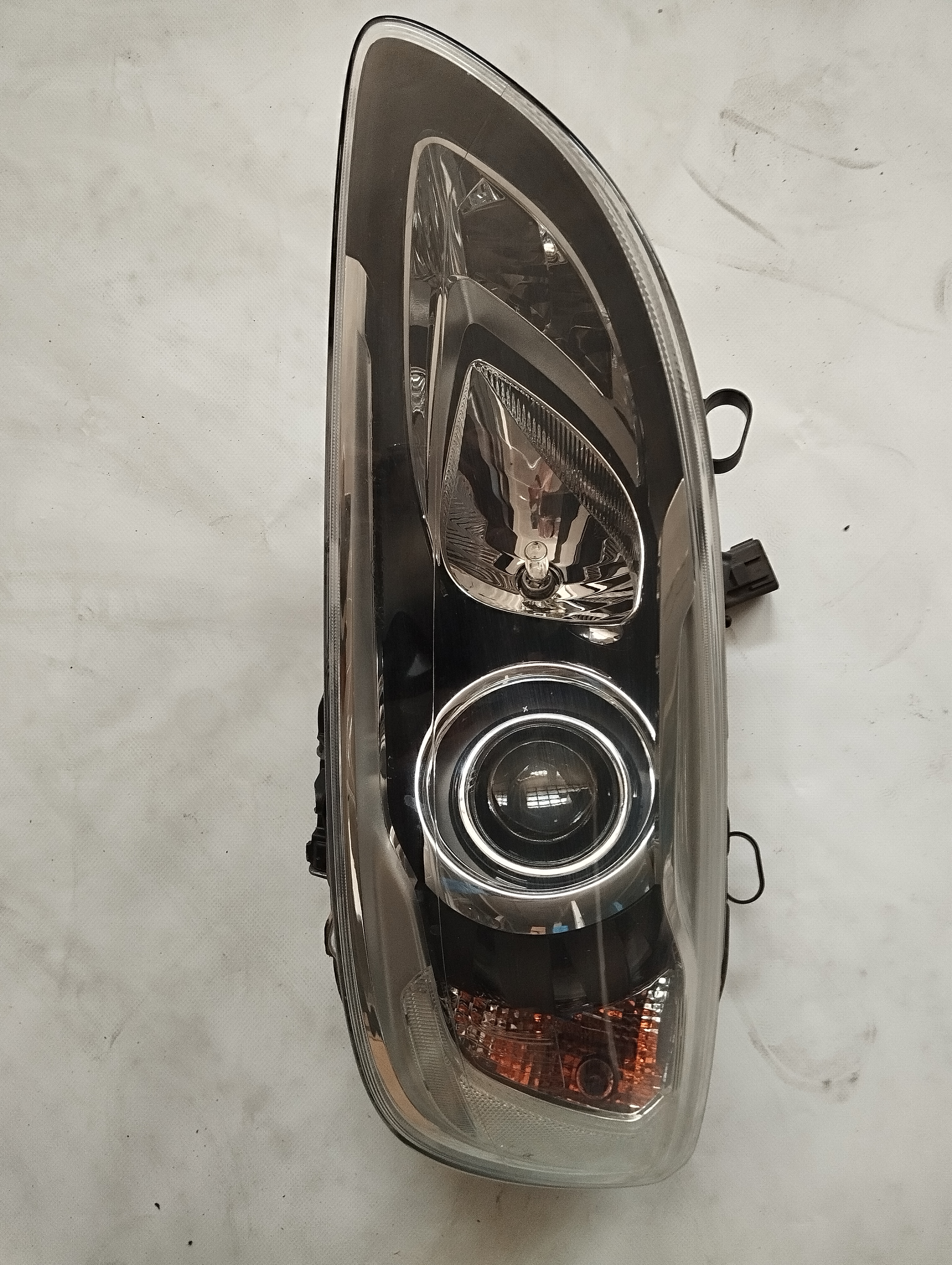 Faro xenon delantero izquierdo volvo v 60 año 2016