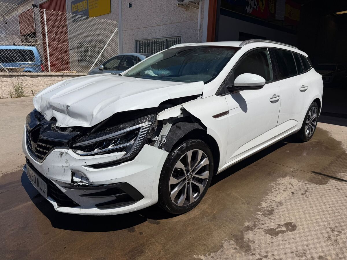 1.5 Dci Año 9/2023 *** 5.490 € ***