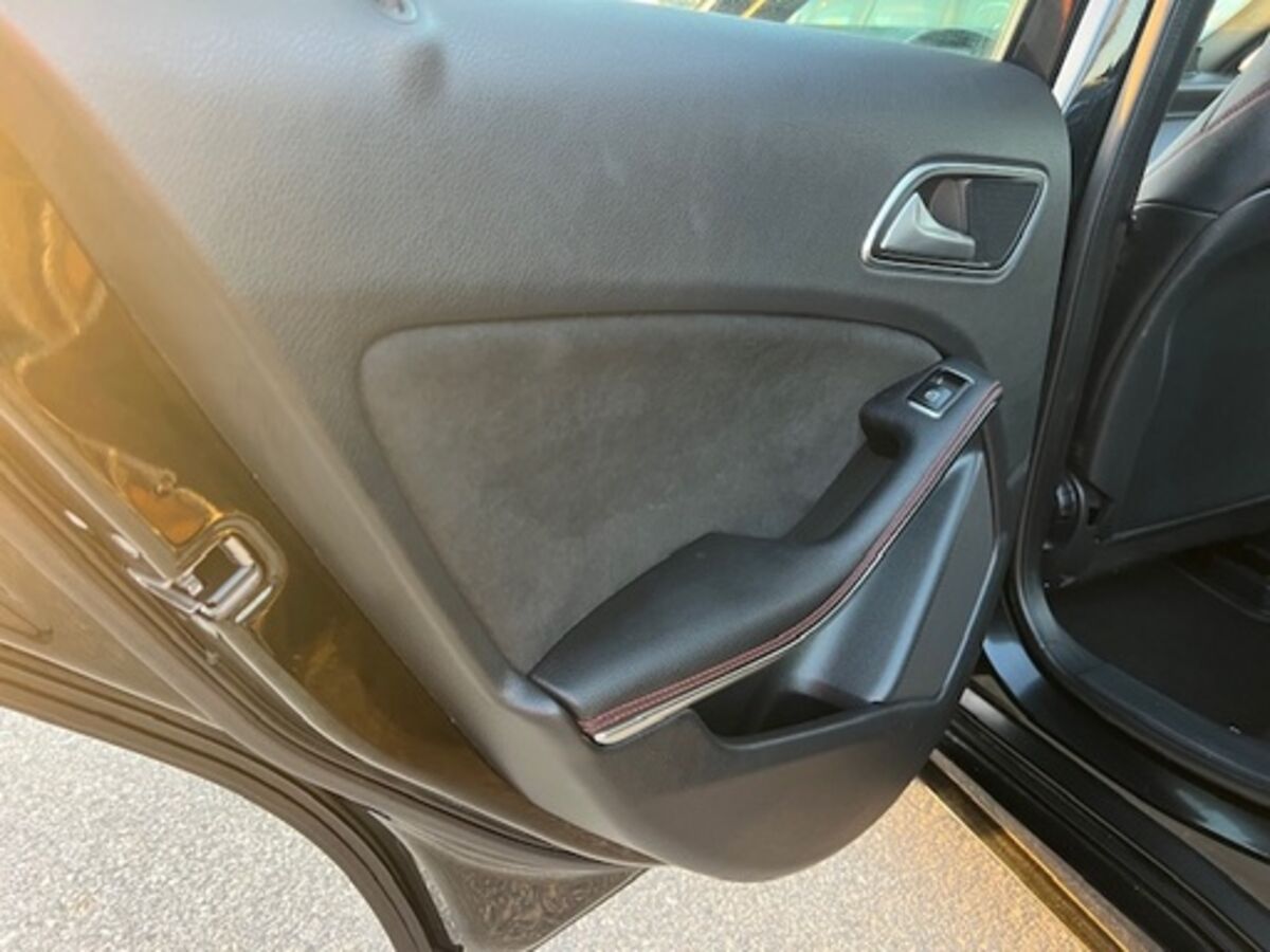 Miniatura Mercedes-Benz A-klasse 2018 Torrevieja (alicante) 9