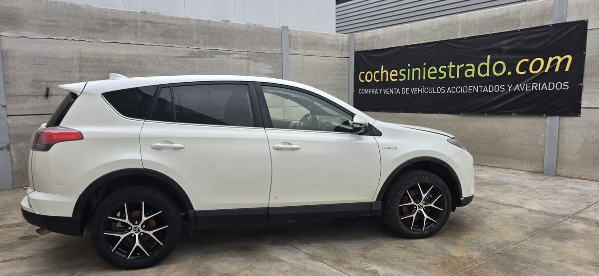 TOYOTA RAV4 2.5l hybrid Advance 2WD 197 cv ECO