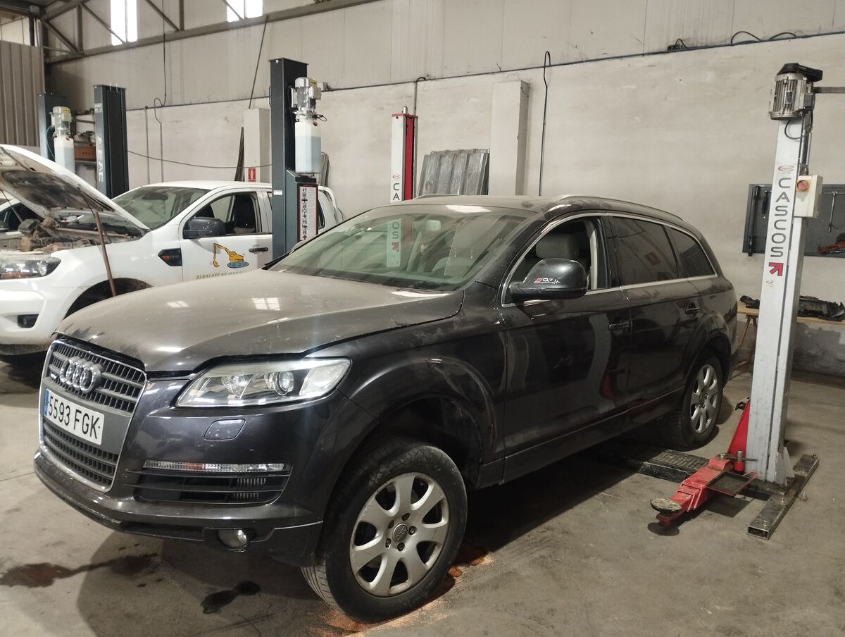 Motor averiado, el resto del vehículo esta bien.