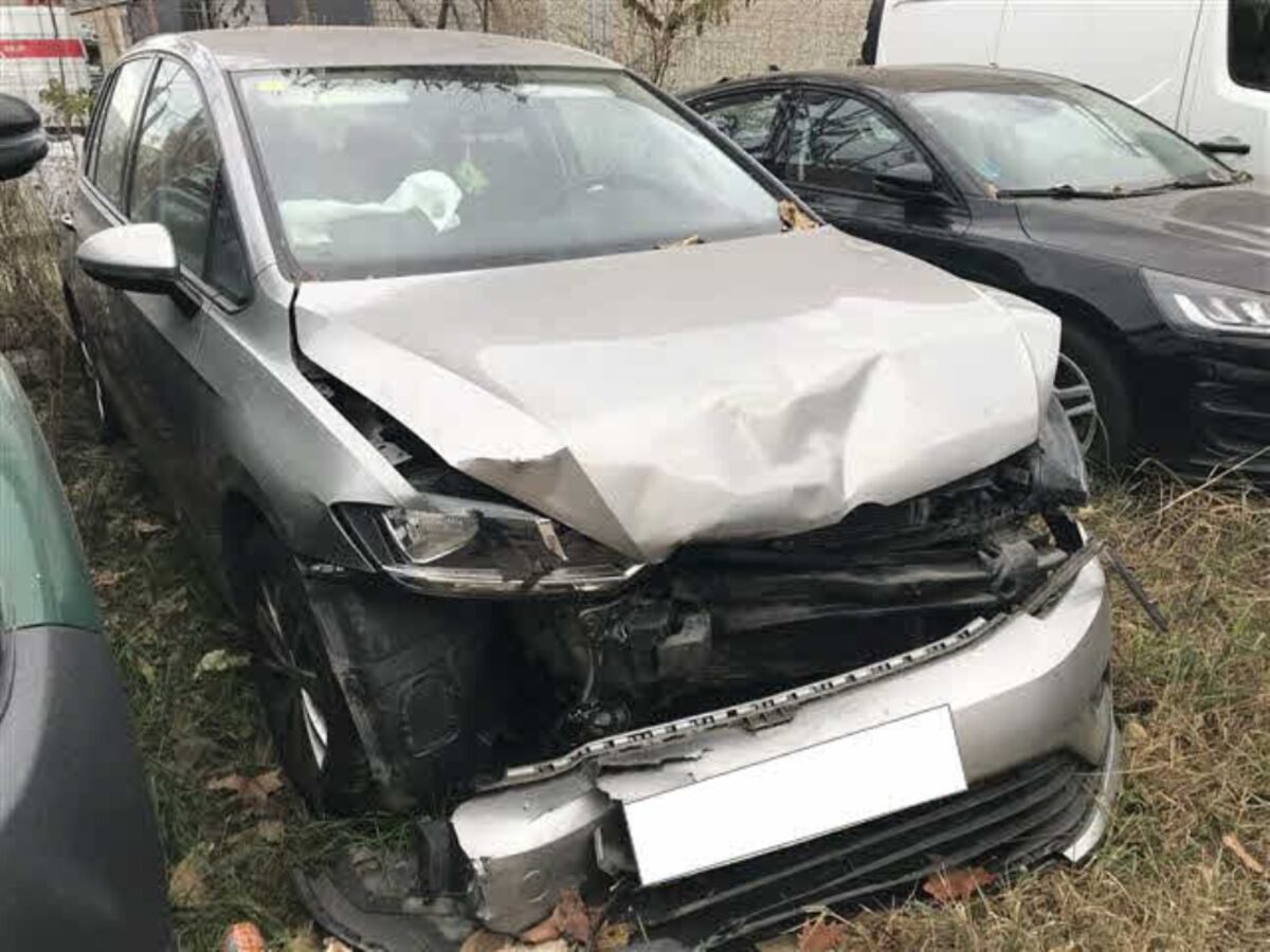 Miniatura Volkswagen Golf Sportsvan 2021 1.2 TSi año 2015 4