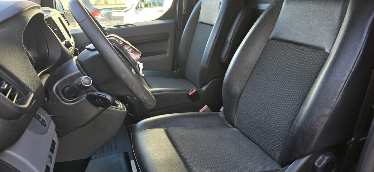 Miniatura Citroen Jumpy 2021 Citroen Jumpy Furgón Club XL 1.5 hdi 102cv 2021 11