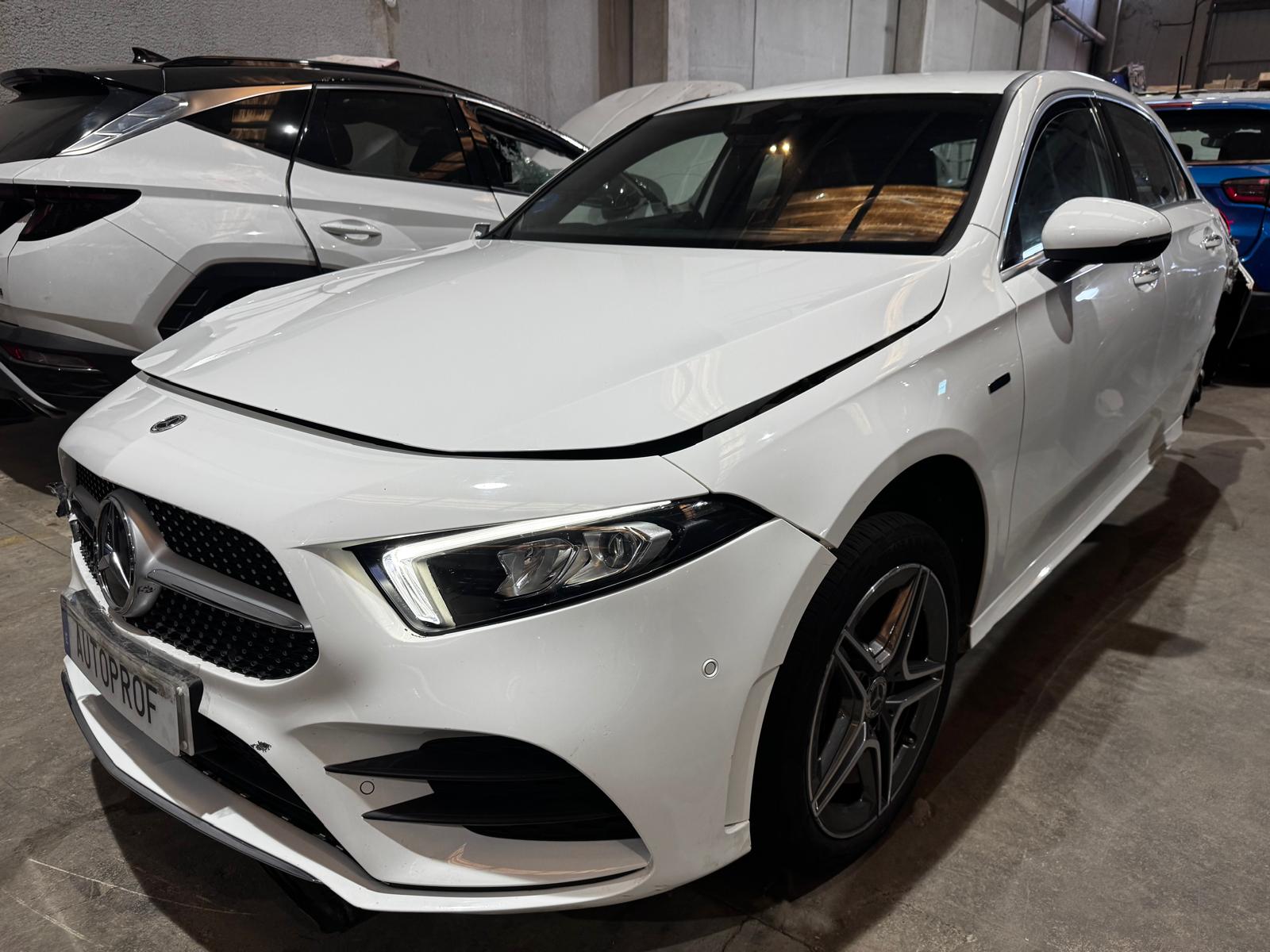 Mercedes-Benz Clase A250E AMG-PACK 2021 ACCIDENTAD