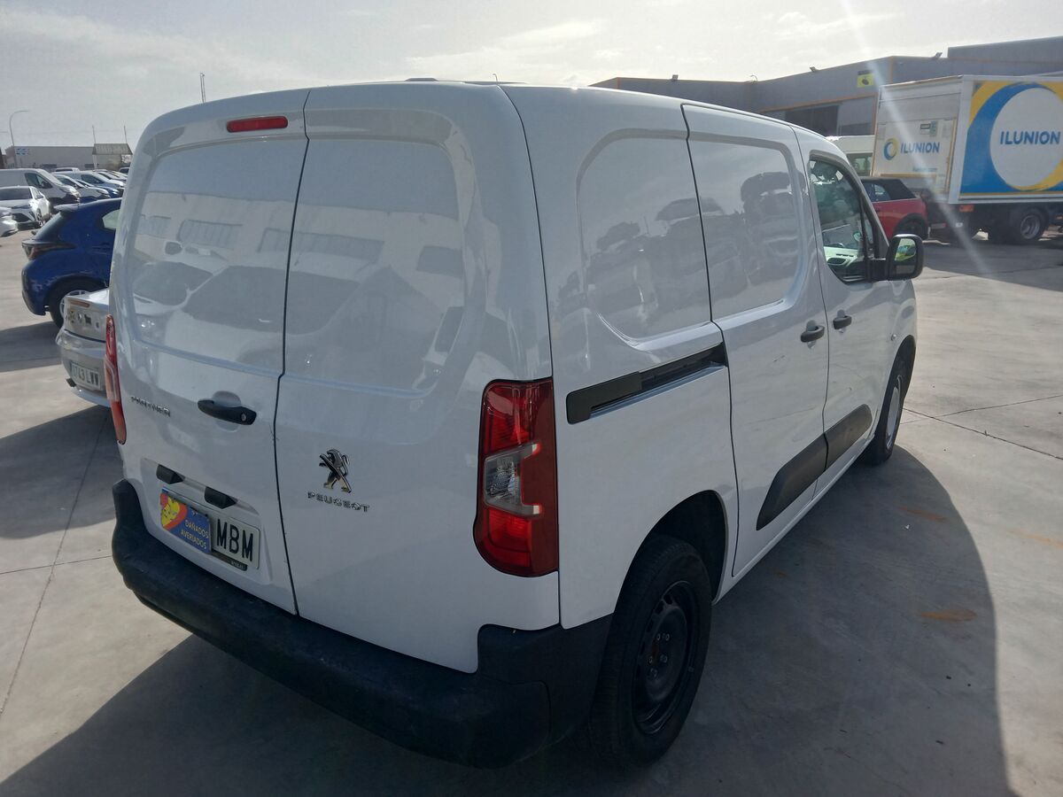 Miniatura Peugeot Partner 2022 1.5HDI 100CV 13
