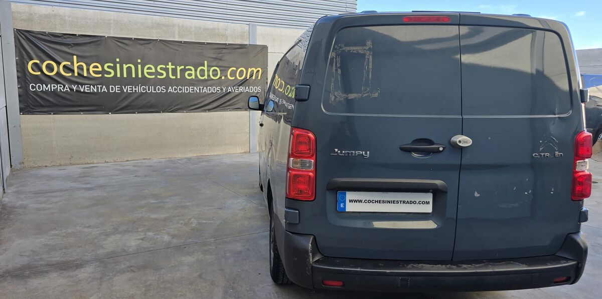 Miniatura Citroen Jumpy 2021 Citroen Jumpy Furgón Club XL 1.5 hdi 102cv 2021 4