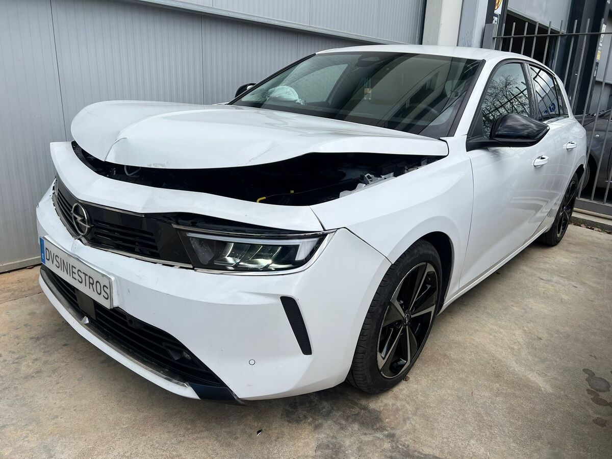 Opel Astra 2023 ACCIDENTADO!