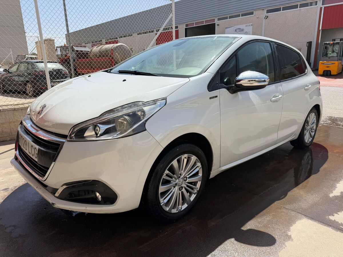 1.2 i Año 12/2019 *** 2.490 € ***