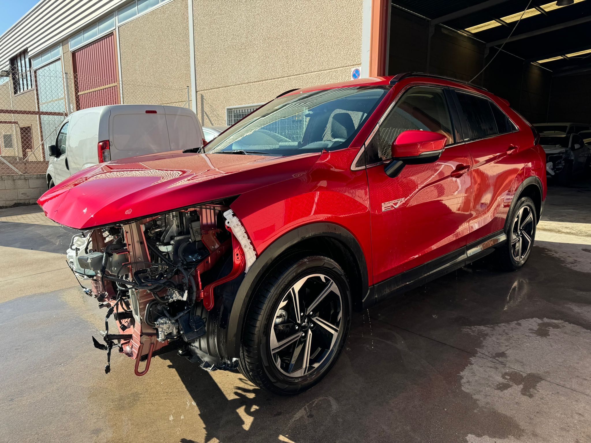 2.4 PHEV 4Wd año 8/2023, 13.000 Km *** 9.990 € ***