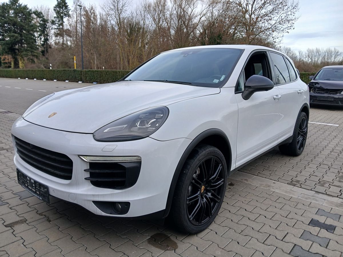 Porsche Cayenne Porsche Cayenne S
