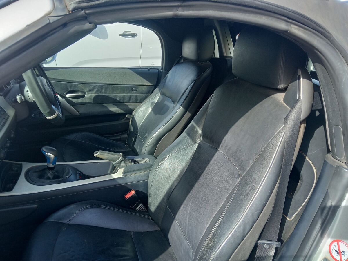 Miniatura BMW Z4 2005 2.2 170CV 6