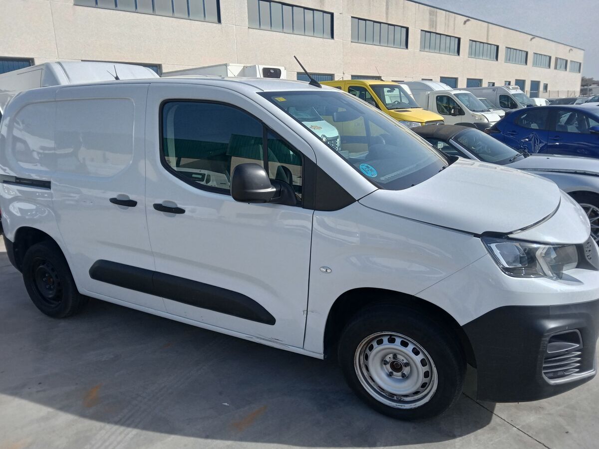 Miniatura Peugeot Partner 2022 1.5HDI 100CV 7