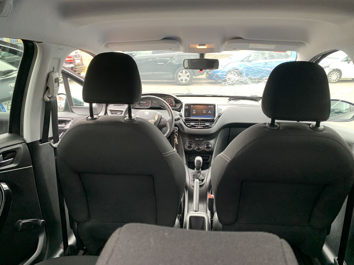 Miniatura Peugeot 208 2017 PEUGEOT 208 1.2 INY 82CV 14