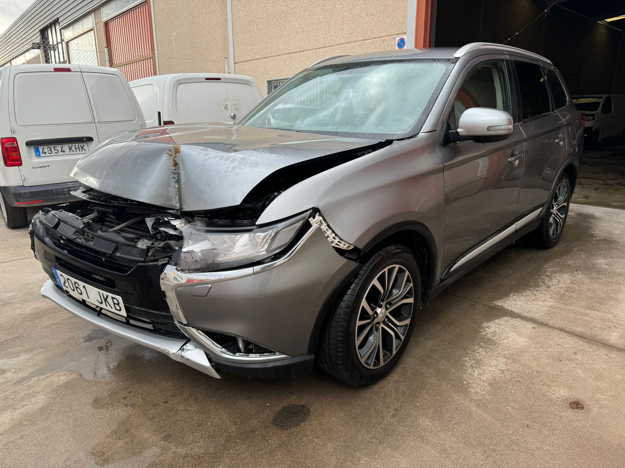 KAITEKI 2.2 DID 4 X 4 año 12/2015 *** 3.290 € ***