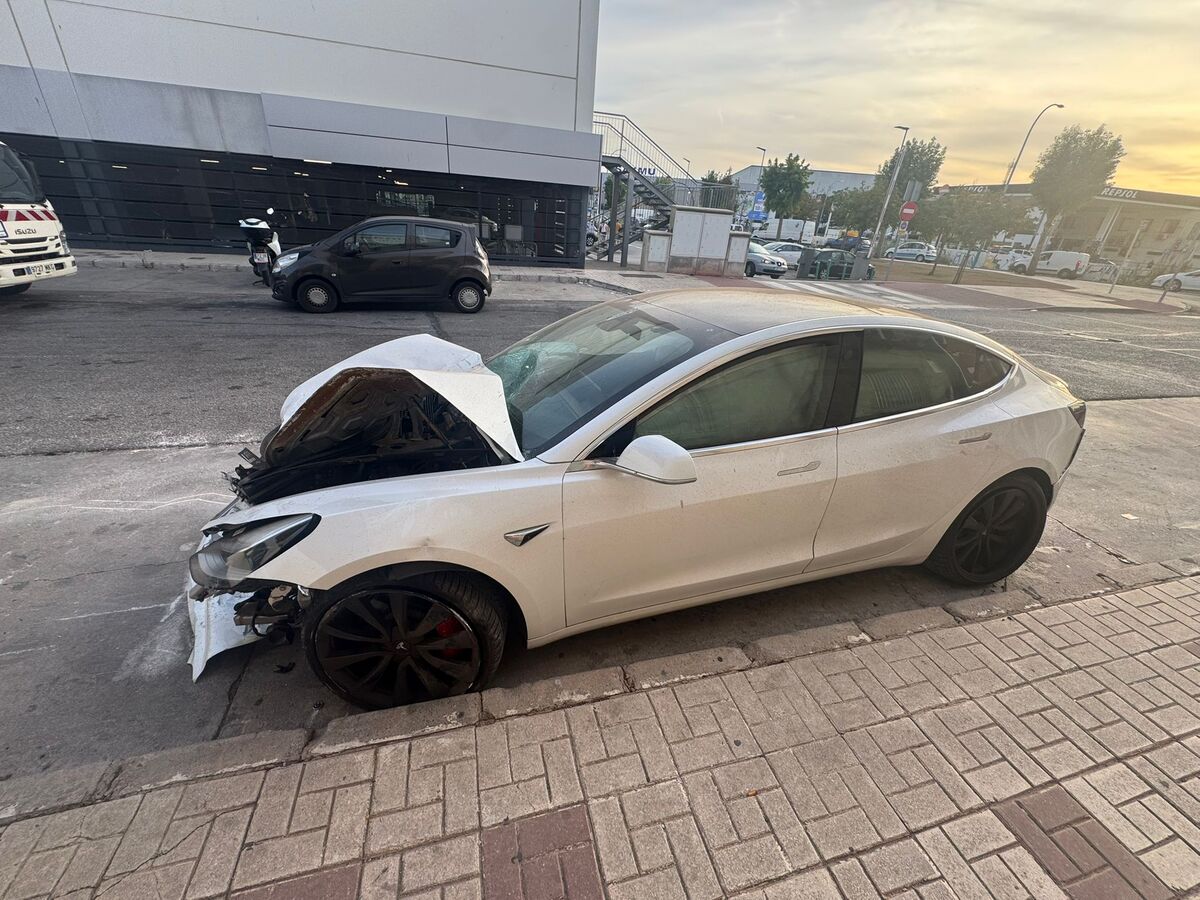 Miniatura Tesla Model 3 2019 TESLA MODEL 3 PERFORMANCE SINIESTRADO , BATERIA  AL 96% 2