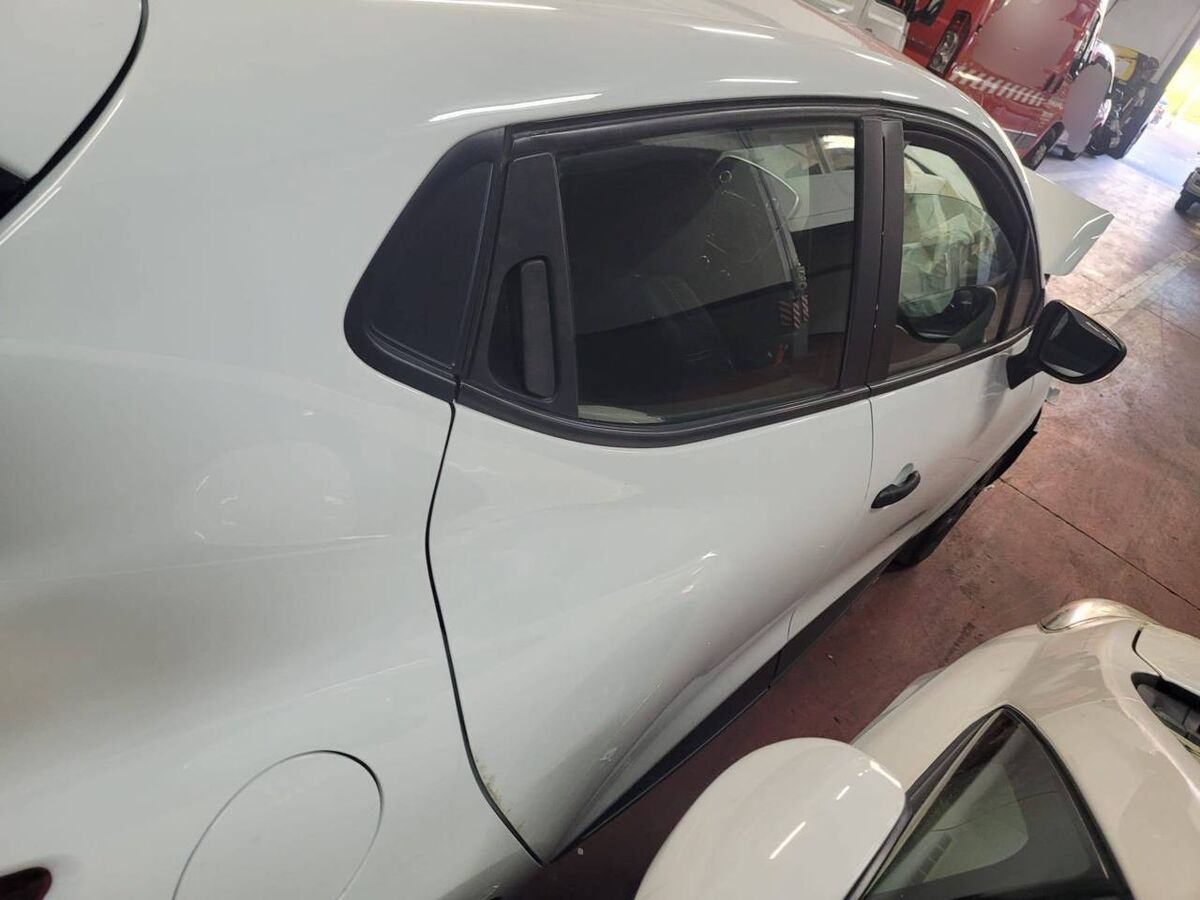 Miniatura Renault Clio 2019 RENAULT CLIO 06/2019 CON GOLPE 2.600€ 6